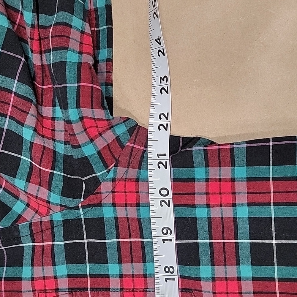 Old Navy Size L Red, Black, Green Plaid Everyday Shirt, Slim Fit, Built In Flex - Picture 5 of 10